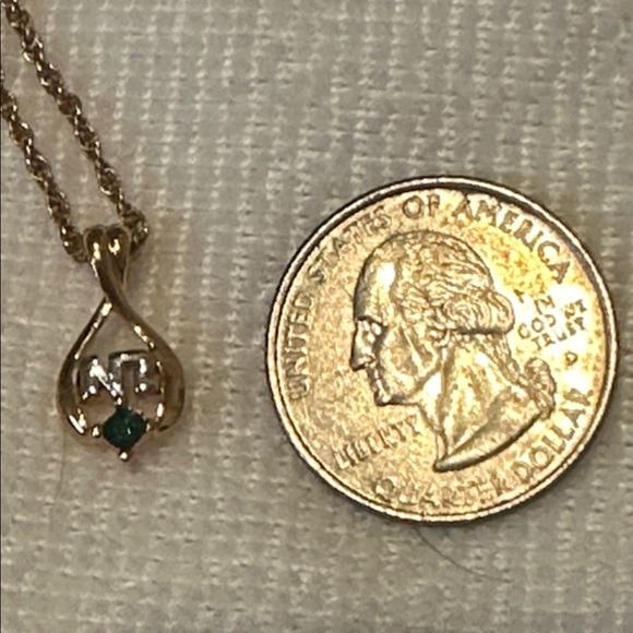 Nina Ricci Mixed Metal Vintage Pendant Necklace - Picture 6 of 6